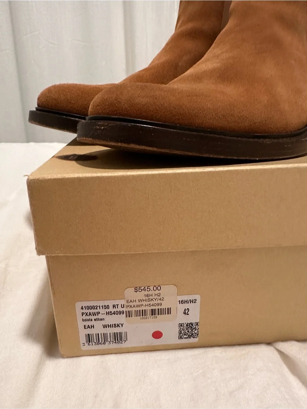A.P.C. Men's Chukka Boots in Tan Suede